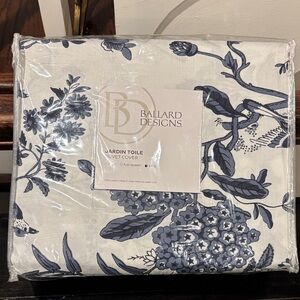 Ballard Designs Blue Floral Duvet Cover NEW NEW
